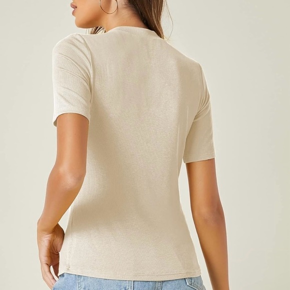 NWT Women’s casual mock neck rib tee - size XL - Picture 2 of 6